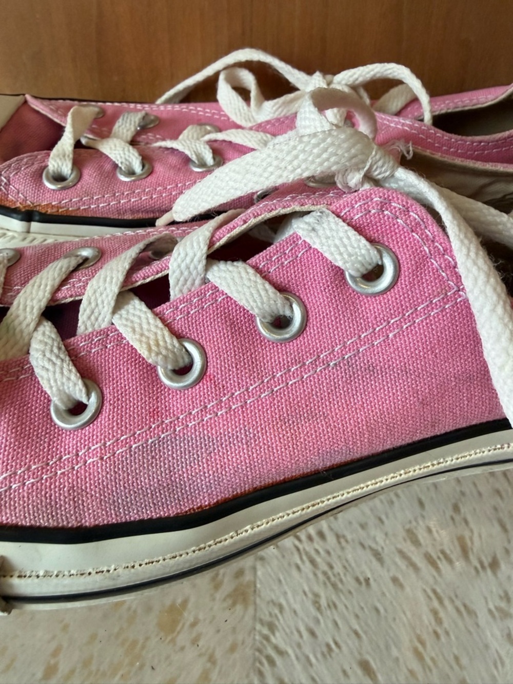 Pre-Loved Pink Low-Top Converse Sneakers for Women, size 4 (6.5 US) - Picture 3 of 9